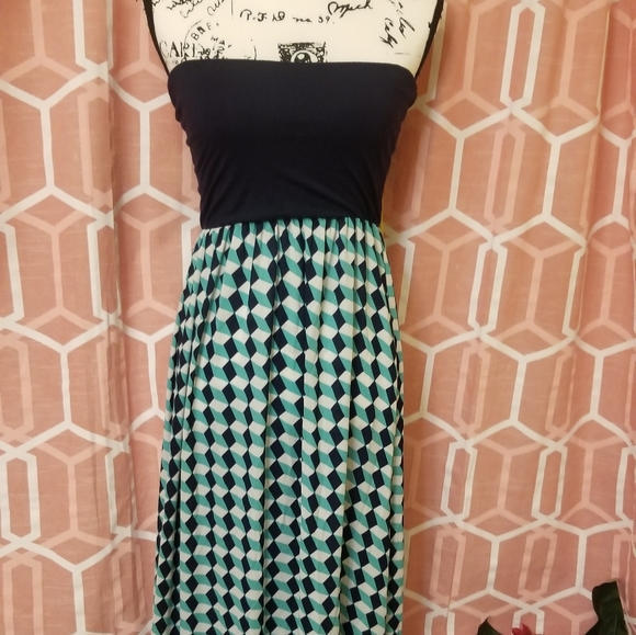 🧧Sis Sis Maxi Dress🧿 - Picture 4 of 8